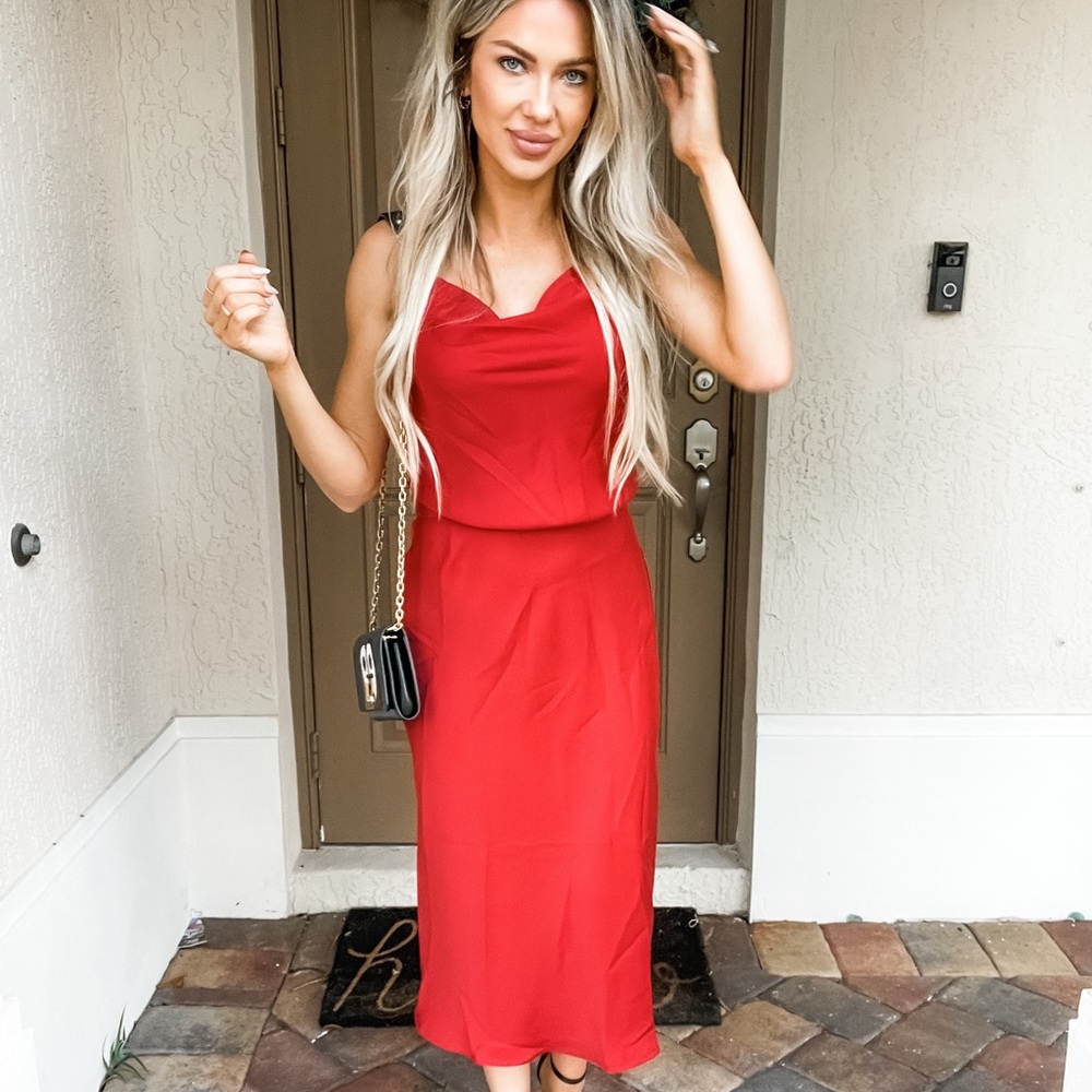 RED FLOWY MIDI DRESS